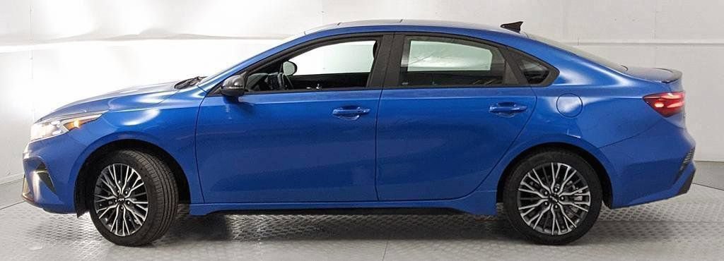 Used 2024 Kia Forte GT-Line w/ GT-Line Premium Package FWD image 5