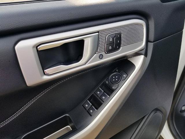 Certified 2022 Ford Explorer Limited AWD/4WD image 11