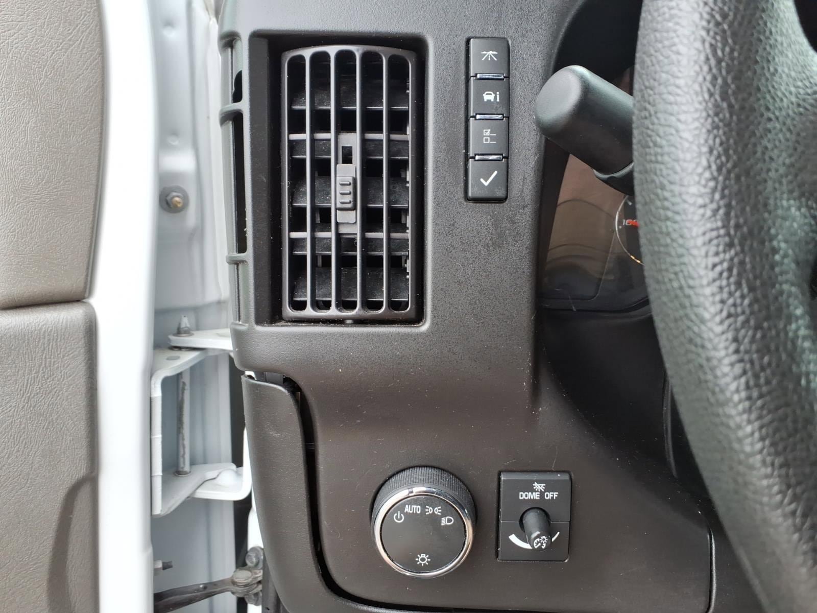 Used 2024 Chevrolet Express 2500 w/ Driver Convenience Package RWD image 16