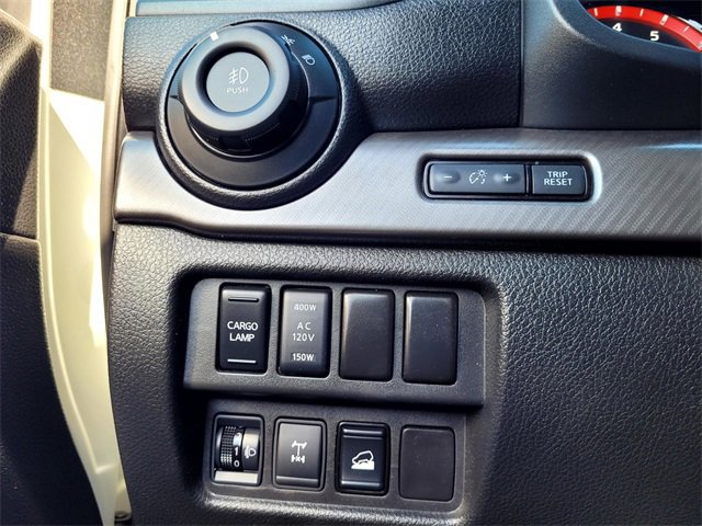 Used 2021 Nissan Titan PRO-4X w/ Pro-4x Convenience Package image 16