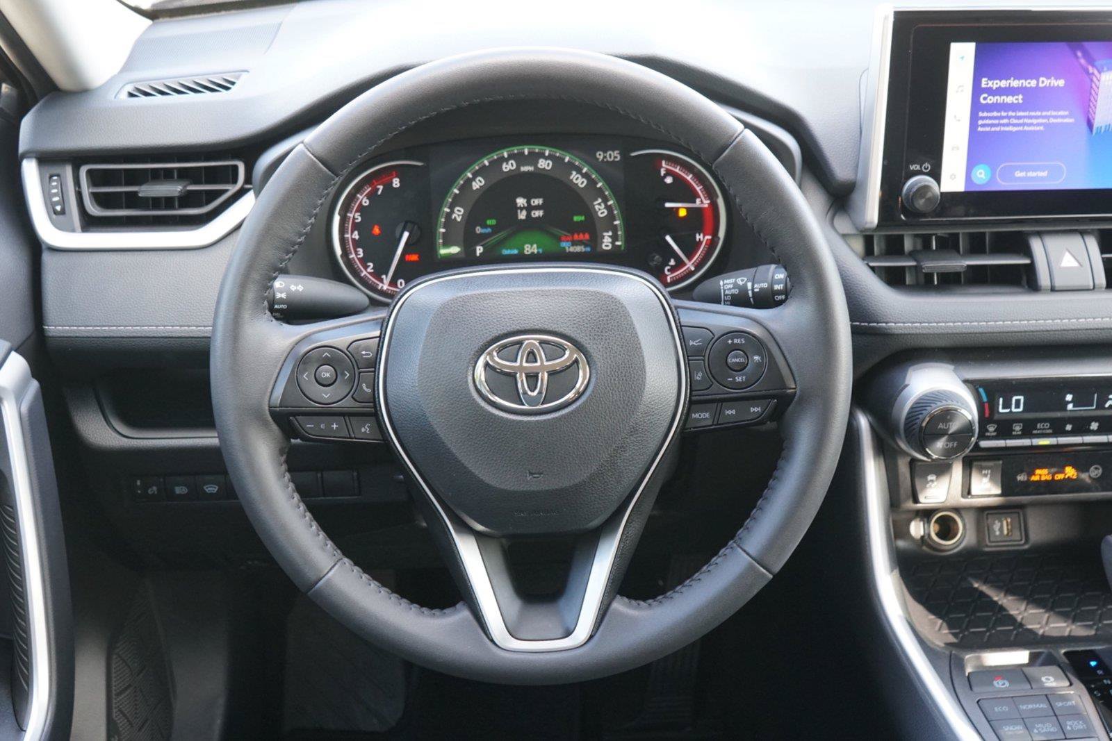Used 2025 Toyota RAV4 XLE w/ Weather Package AWD/4WD image 26