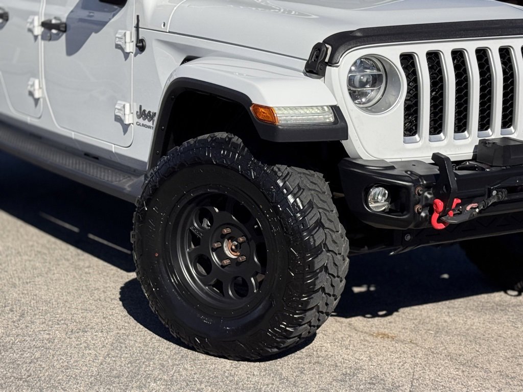 Used 2020 Jeep Gladiator Overland image 4