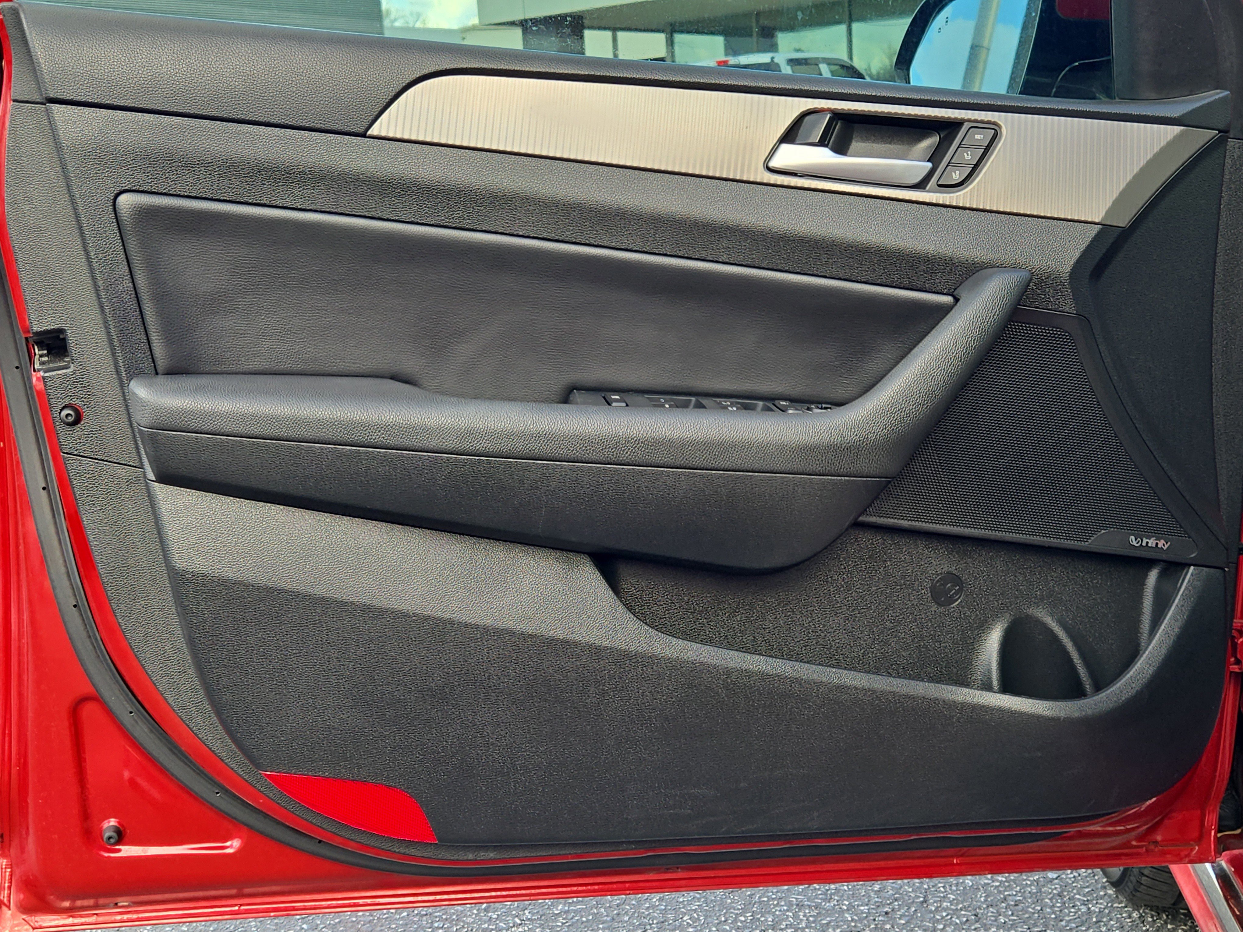 Used 2019 Hyundai Sonata Limited image 19