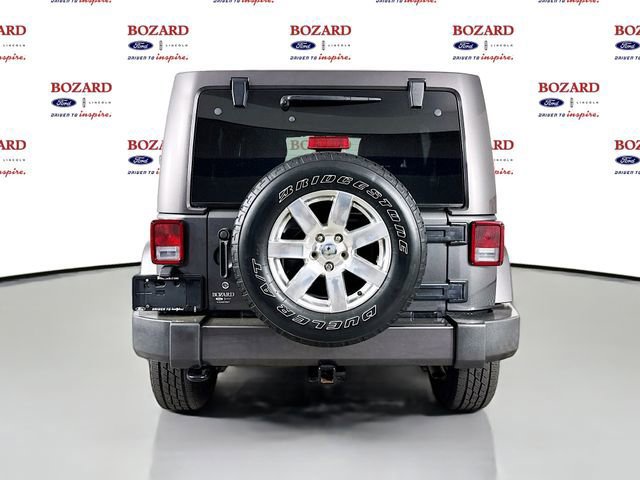 Used 2018 Jeep Wrangler Unlimited Sahara w/ Connectivity Group image 4