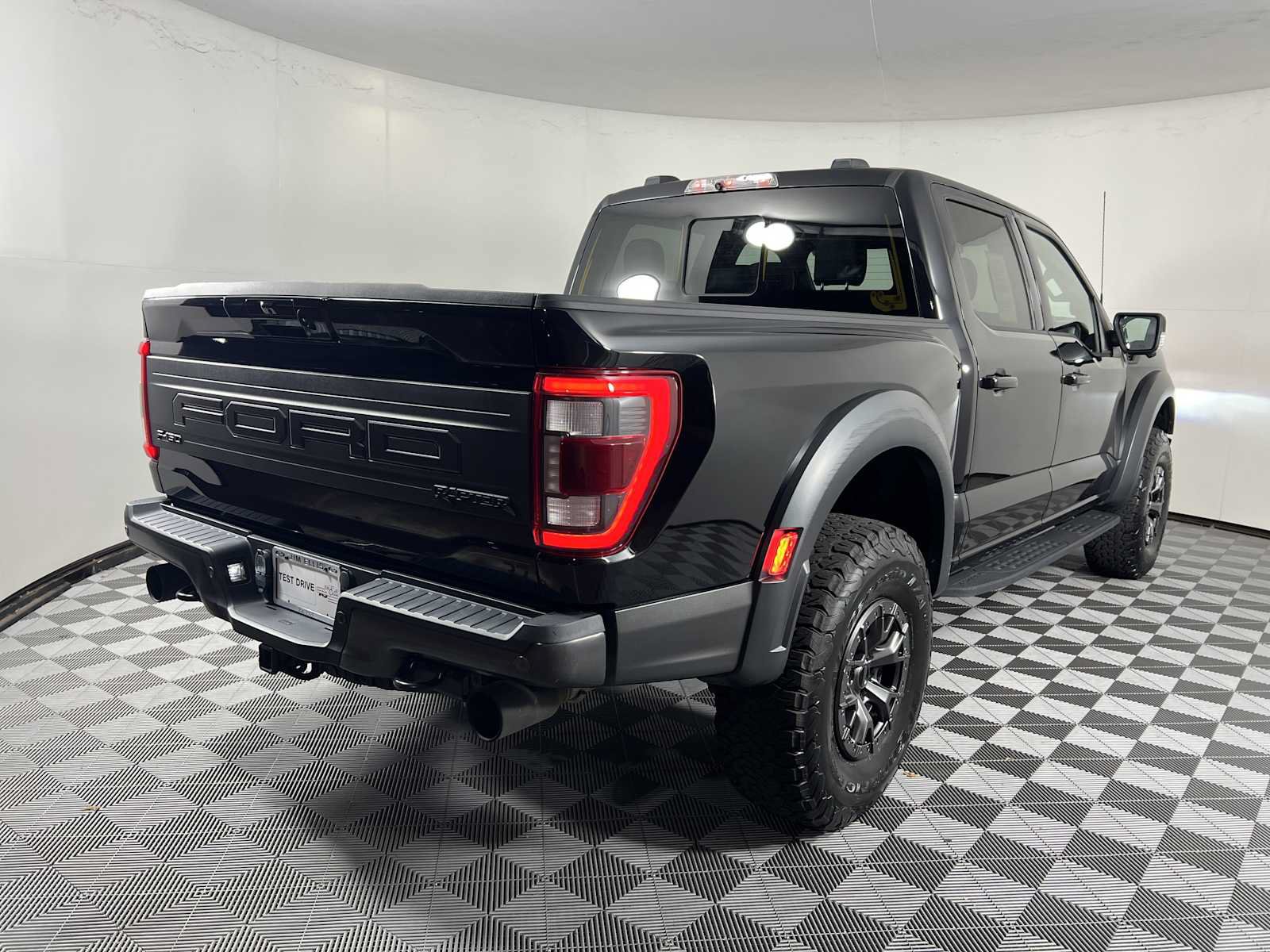 Certified 2022 Ford F150 Raptor w/ Raptor 37 Performance Package AWD/4WD image 7
