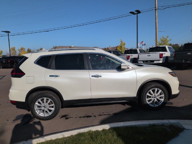 Used 2018 Nissan Rogue SV AWD/4WD image 6