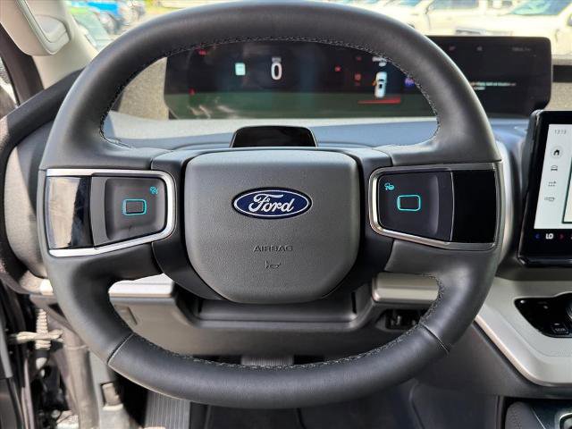 Certified 2025 Ford Expedition Active AWD/4WD image 14