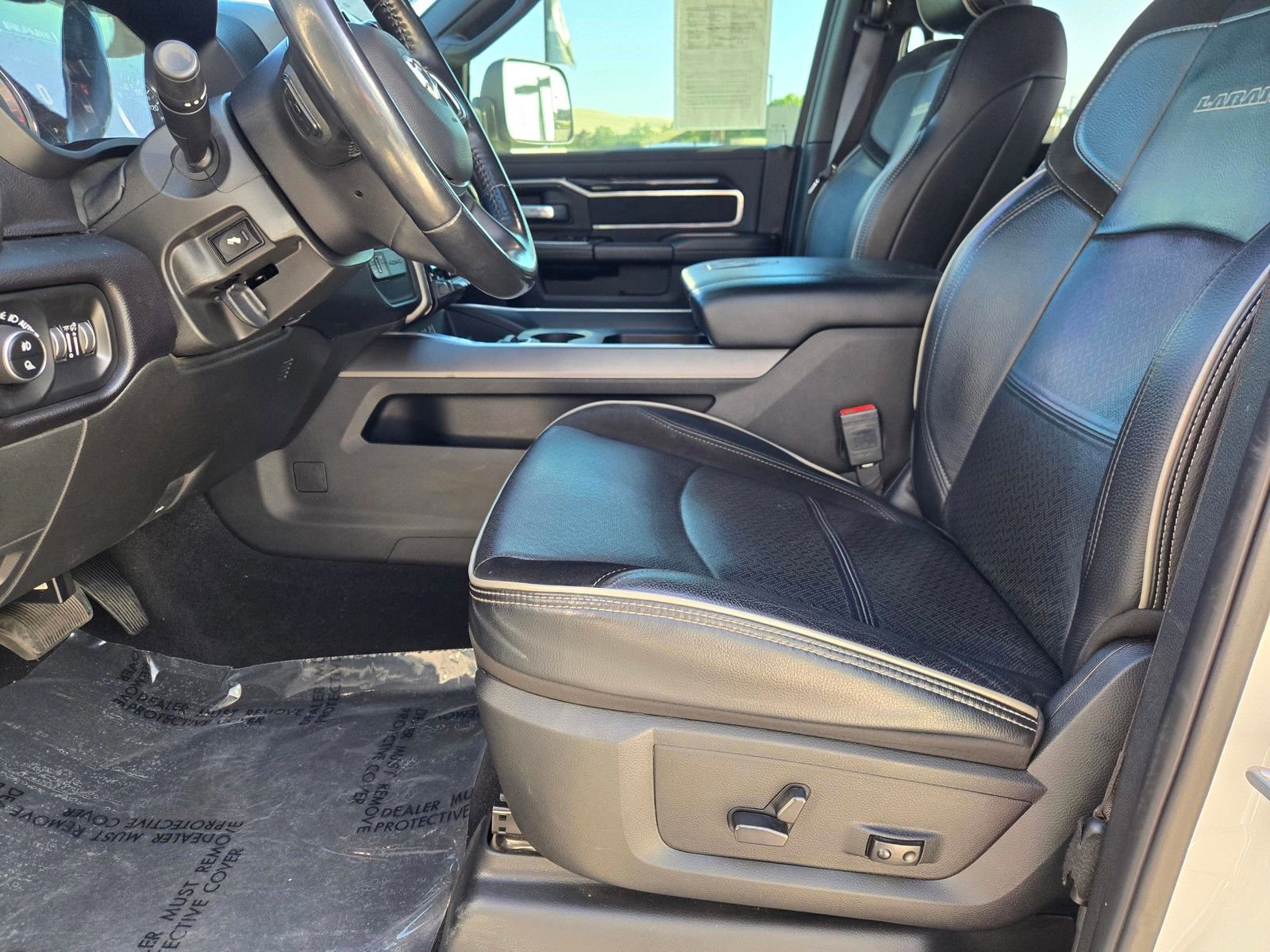 Used 2022 RAM 2500 Laramie w/ Night Edition AWD/4WD image 28