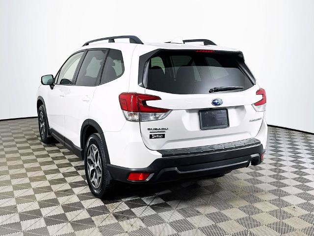 Used 2019 Subaru Forester Premium w/ All-Weather Package AWD/4WD image 5