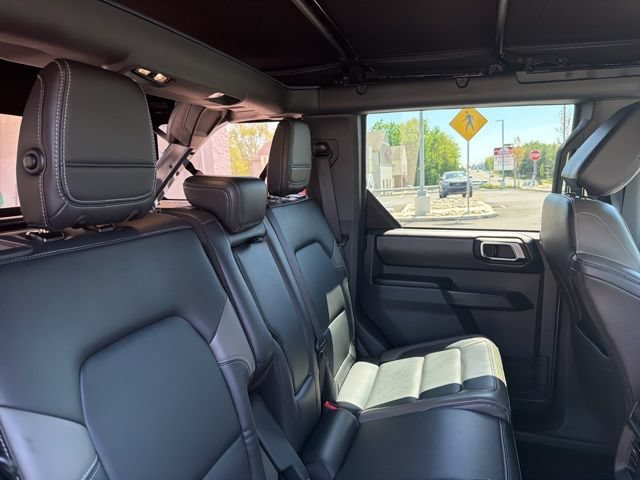 Certified 2025 Ford Bronco Outer Banks AWD/4WD image 35