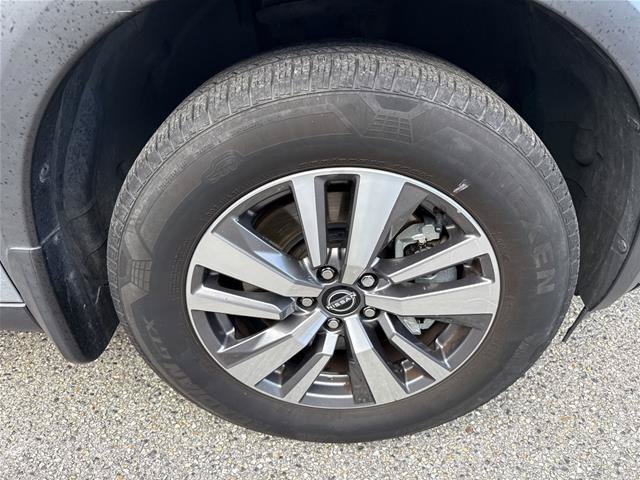 Used 2022 Nissan Pathfinder SL FWD image 18