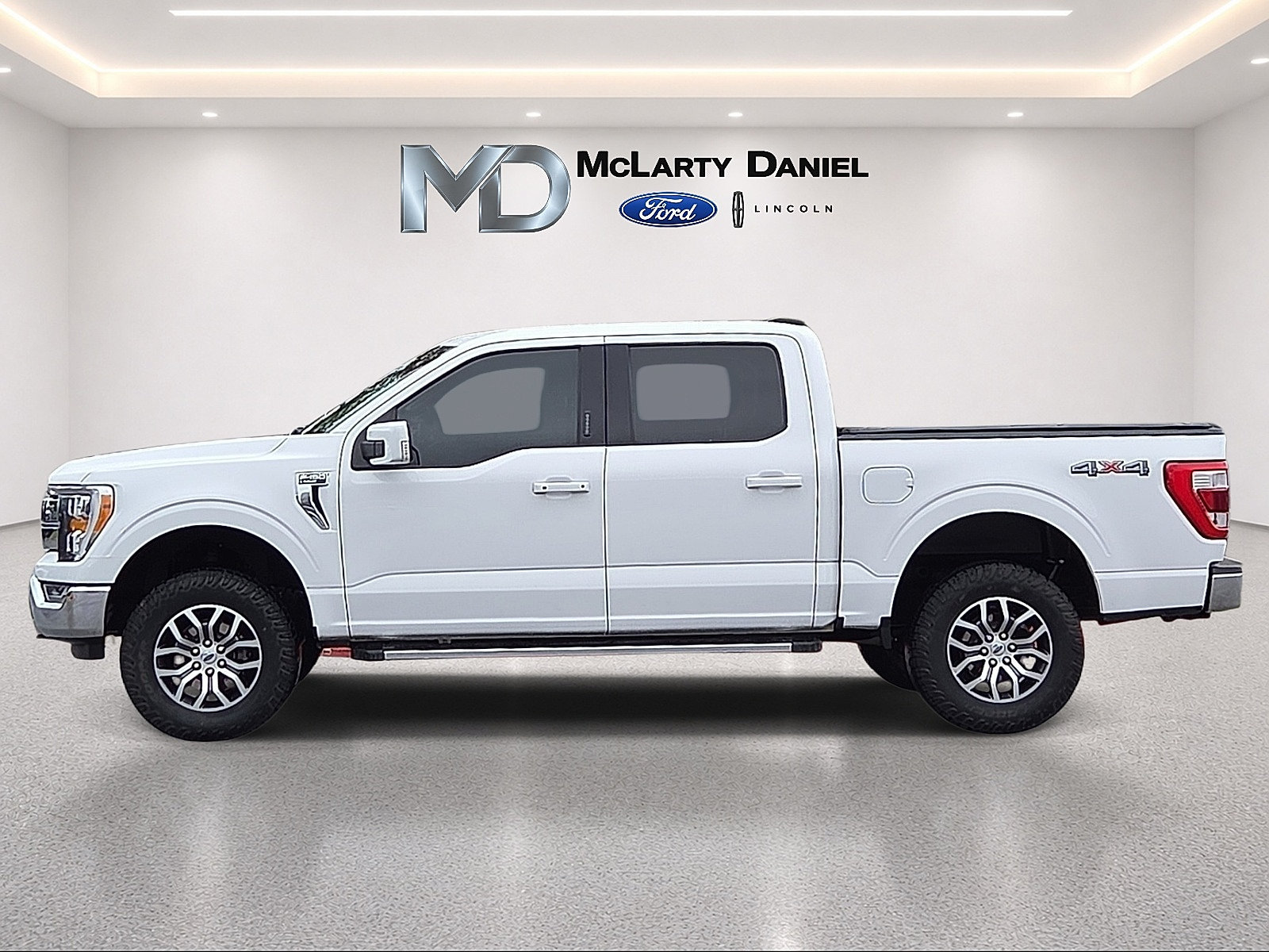 Certified 2021 Ford F150 Lariat AWD/4WD image 3