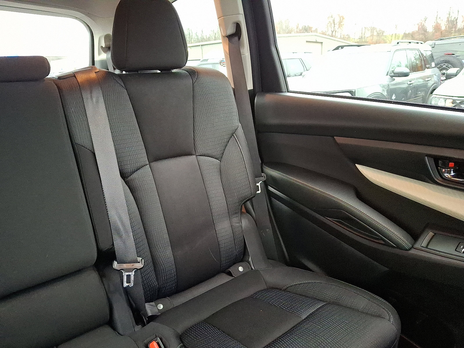 Used 2022 Subaru Ascent Premium w/ Convenience Package image 20