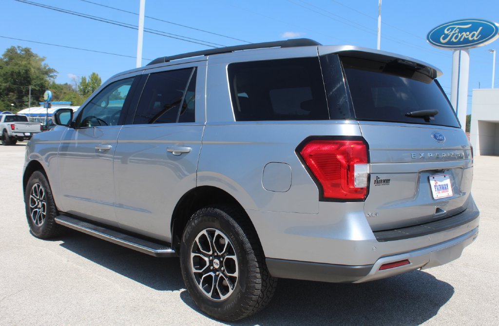 Certified 2022 Ford Expedition XLT RWD image 6