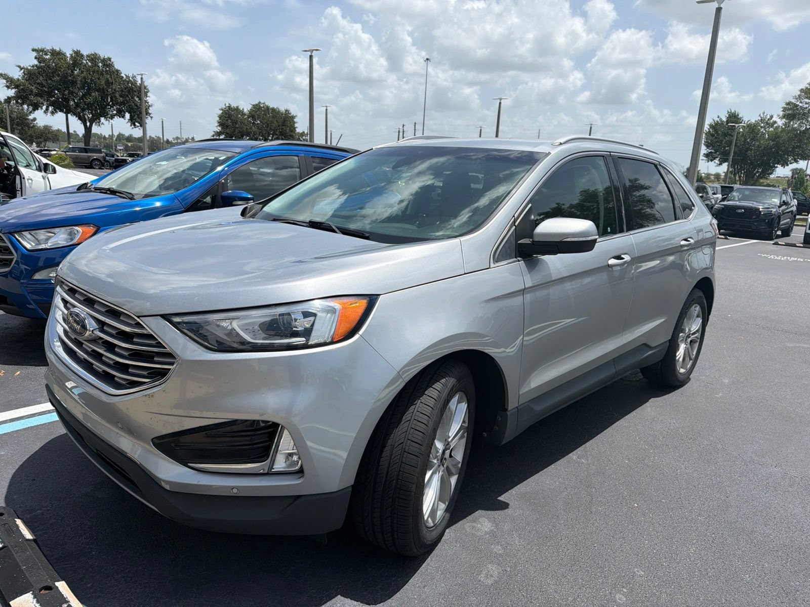 Certified 2020 Ford Edge Titanium FWD image 7