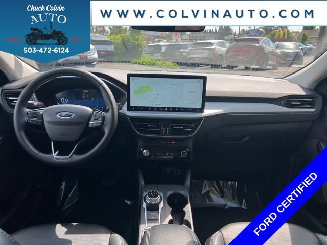 Certified 2025 Ford Escape Platinum AWD/4WD image 17