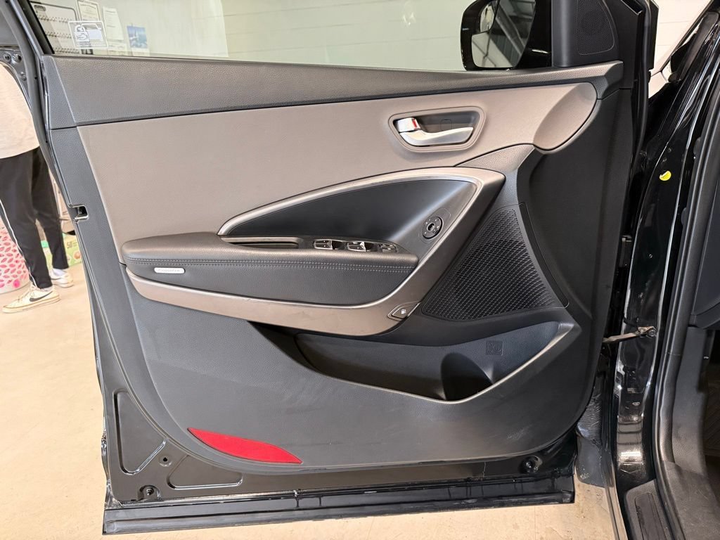 Used 2018 Hyundai Santa Fe Sport AWD/4WD image 30