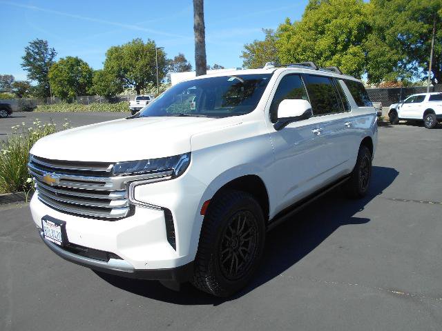 Used 2021 Chevrolet Suburban High Country w/ Premium Package AWD/4WD image 1