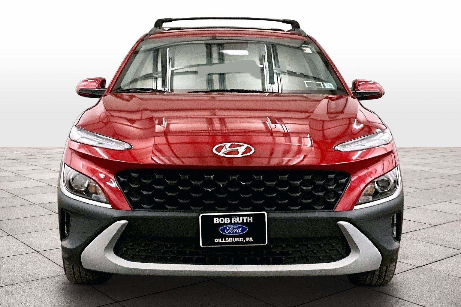 Used 2022 Hyundai Kona SEL image 3