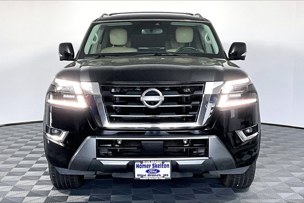 Used 2021 Nissan Armada SL w/ Captain's Chairs Package RWD image 3