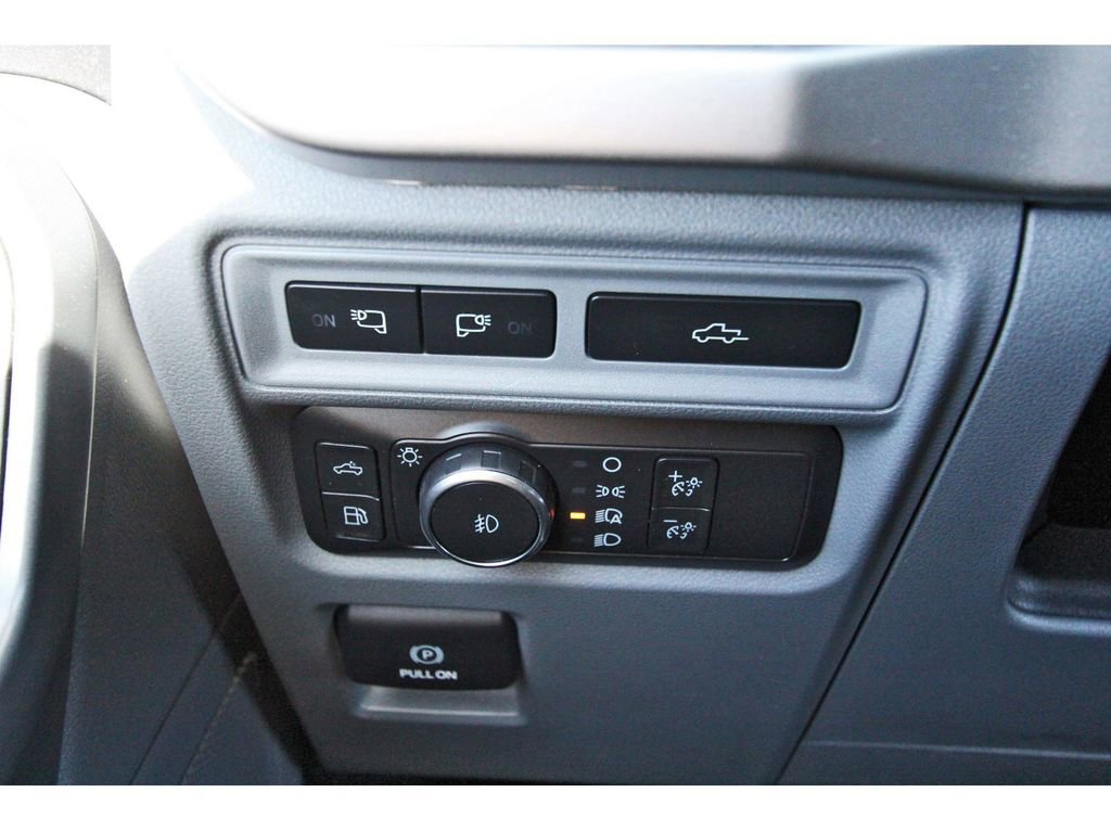 Certified 2021 Ford F150 XLT w/ Equipment Group 302A High image 18