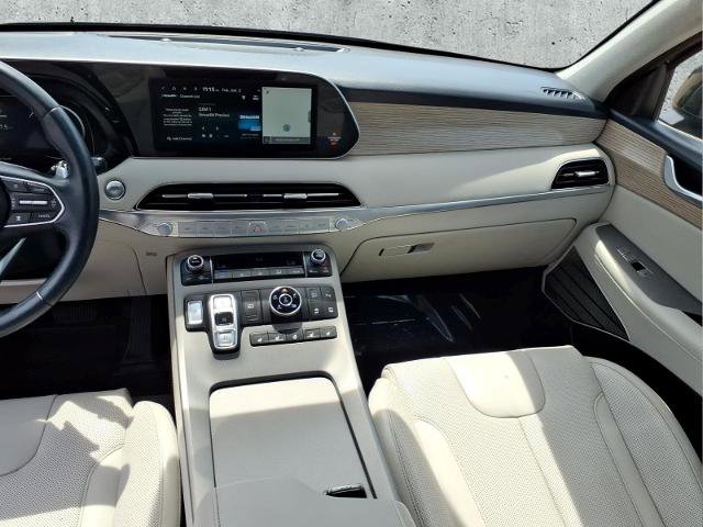 Used 2022 Hyundai Palisade Limited w/ Winter Package AWD/4WD image 16