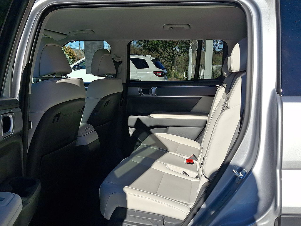 Used 2026 Hyundai Santa Fe SEL AWD/4WD image 20