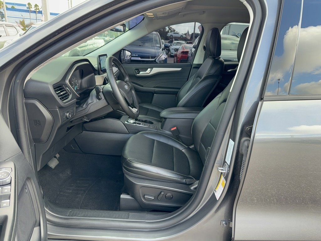 Certified 2022 Ford Escape SEL image 12