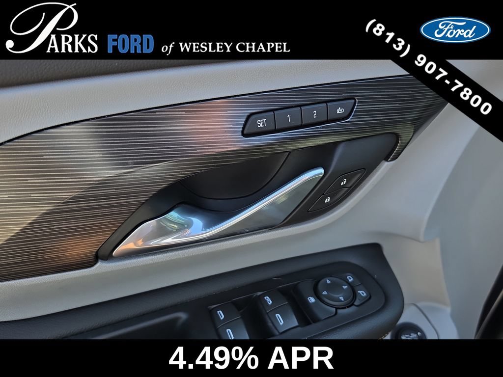 Used 2018 GMC Terrain SLT w/ Preferred Package FWD image 17
