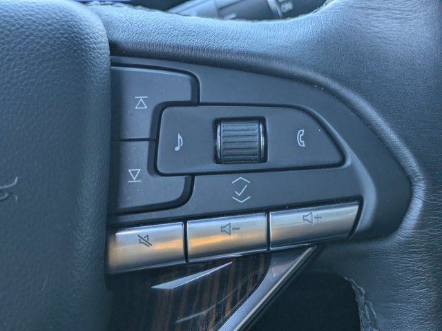 Used 2023 Cadillac Escalade Luxury AWD/4WD image 28