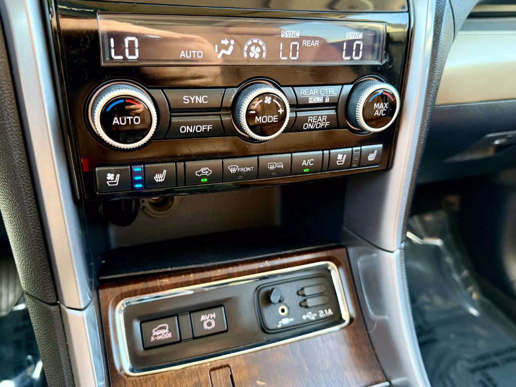 Used 2019 Subaru Ascent Touring AWD/4WD image 36