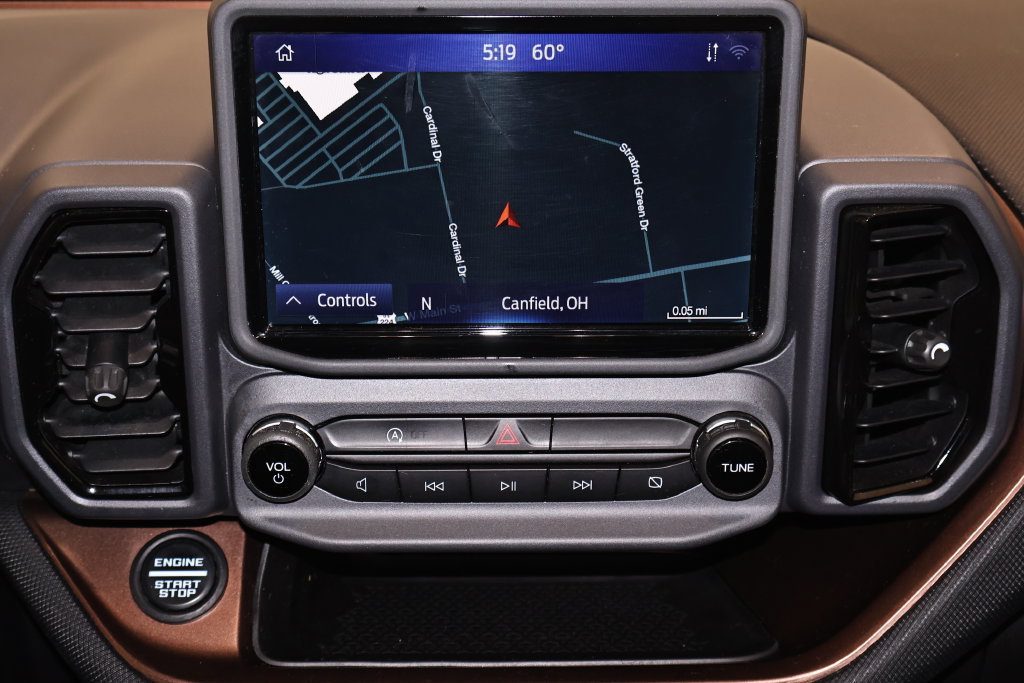 Certified 2022 Ford Bronco Sport Outer Banks w/ Tech Package AWD/4WD image 28