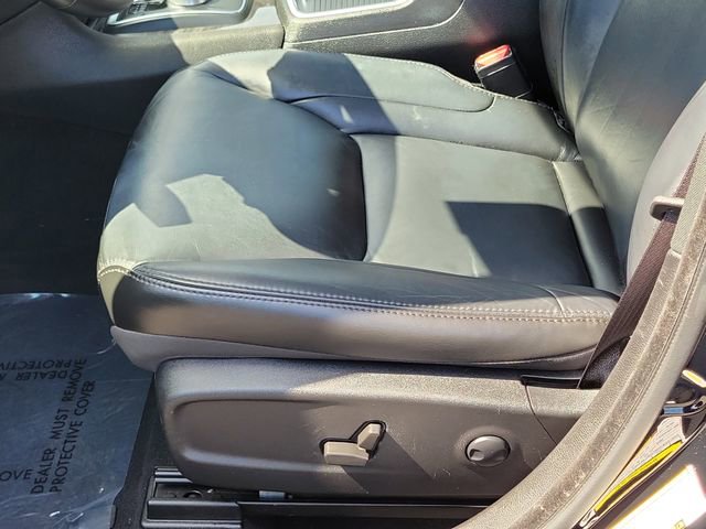 Used 2022 Chrysler 300 Touring L w/ Popular Equipment Group RWD image 16