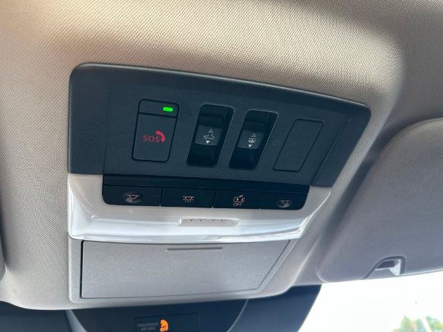 Used 2024 Nissan Pathfinder SV w/ SV Premium Package FWD image 38