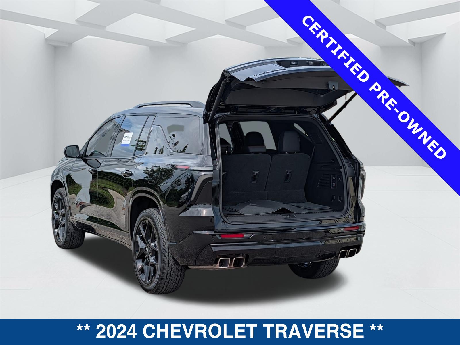 Used 2024 Chevrolet Traverse RS FWD image 14