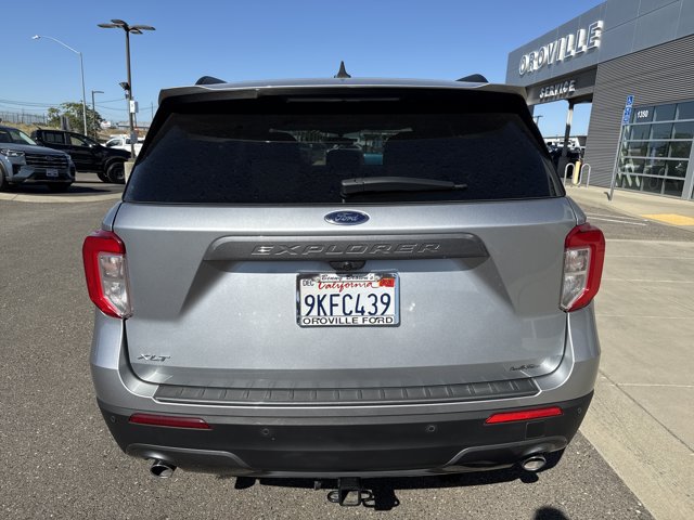 Certified 2023 Ford Explorer XLT w/ Equipment Group 202A RWD image 4