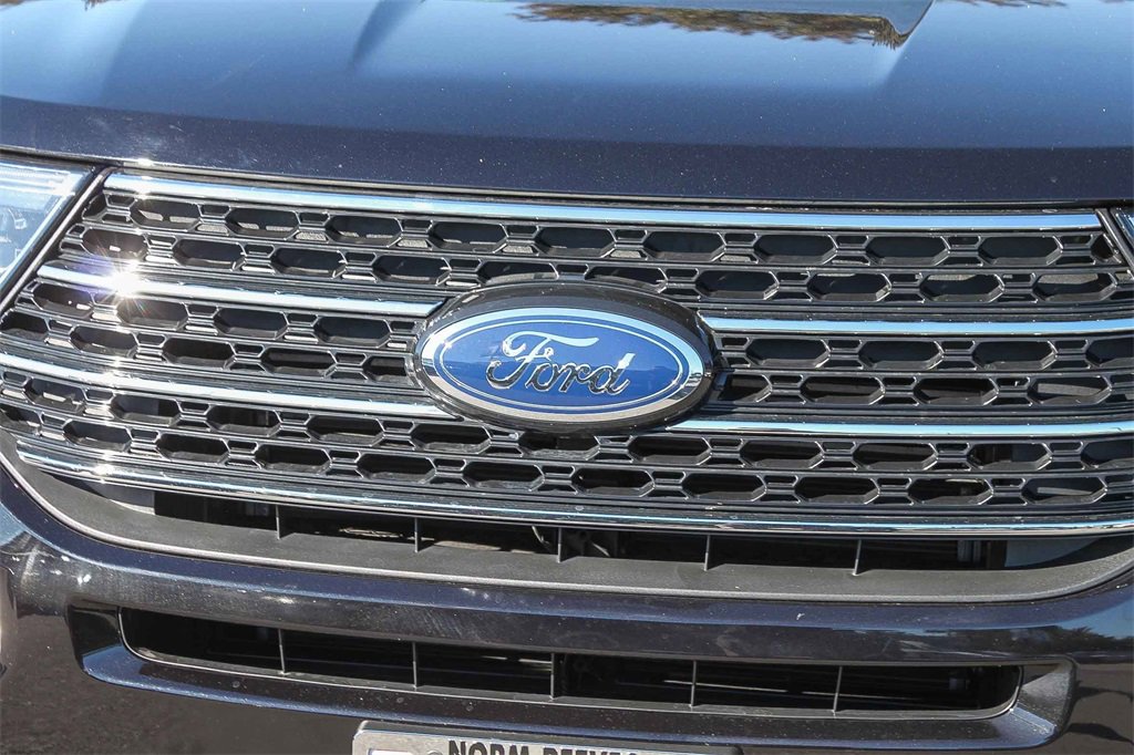 Certified 2023 Ford Explorer XLT w/ Equipment Group 202A image 7