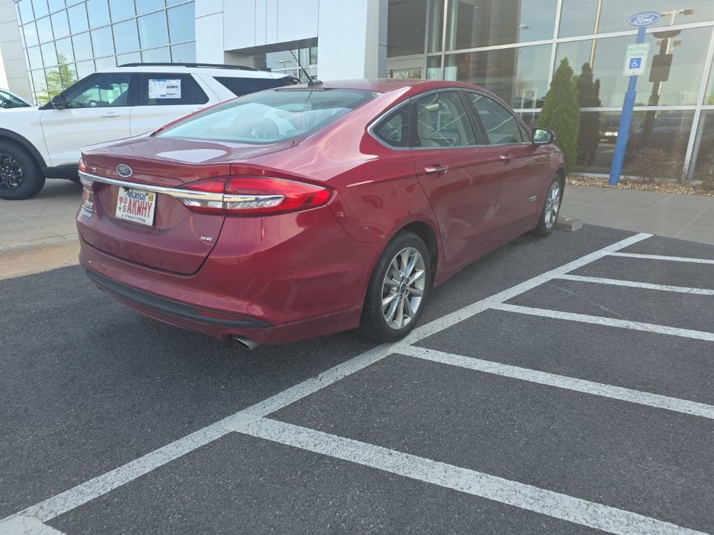 Certified 2017 Ford Fusion Energi SE image 4