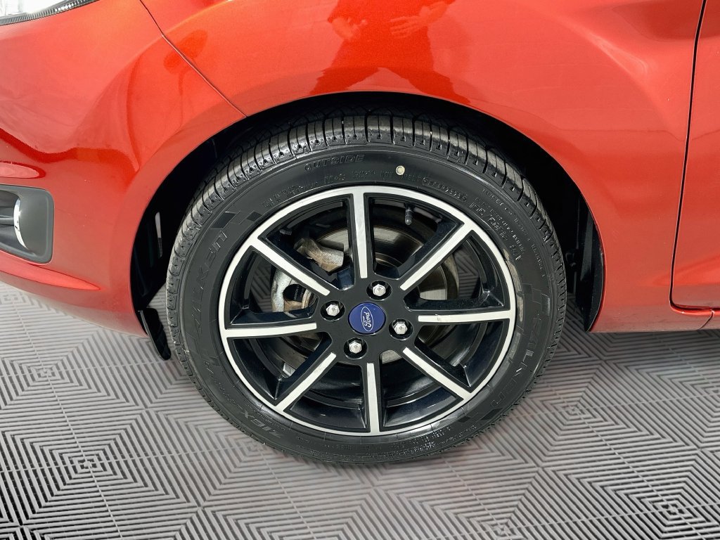 Certified 2018 Ford Fiesta SE w/ Equipment Group 201A FWD image 28