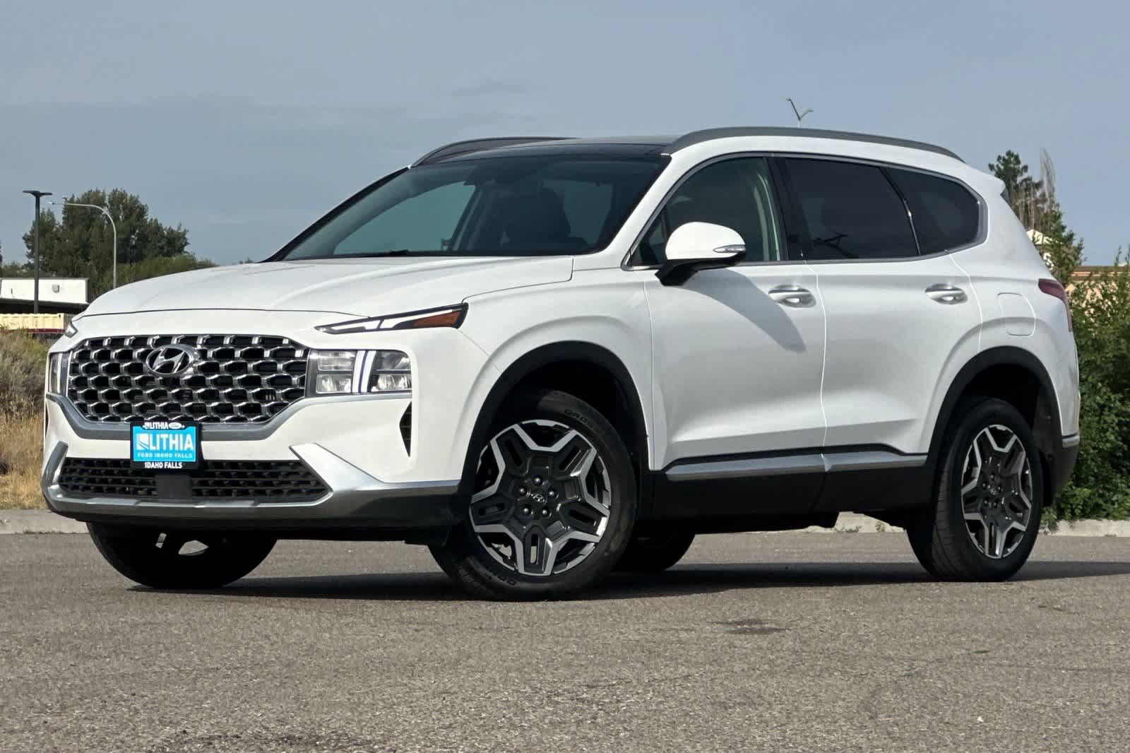 Used 2023 Hyundai Santa Fe SEL Premium AWD/4WD image 1