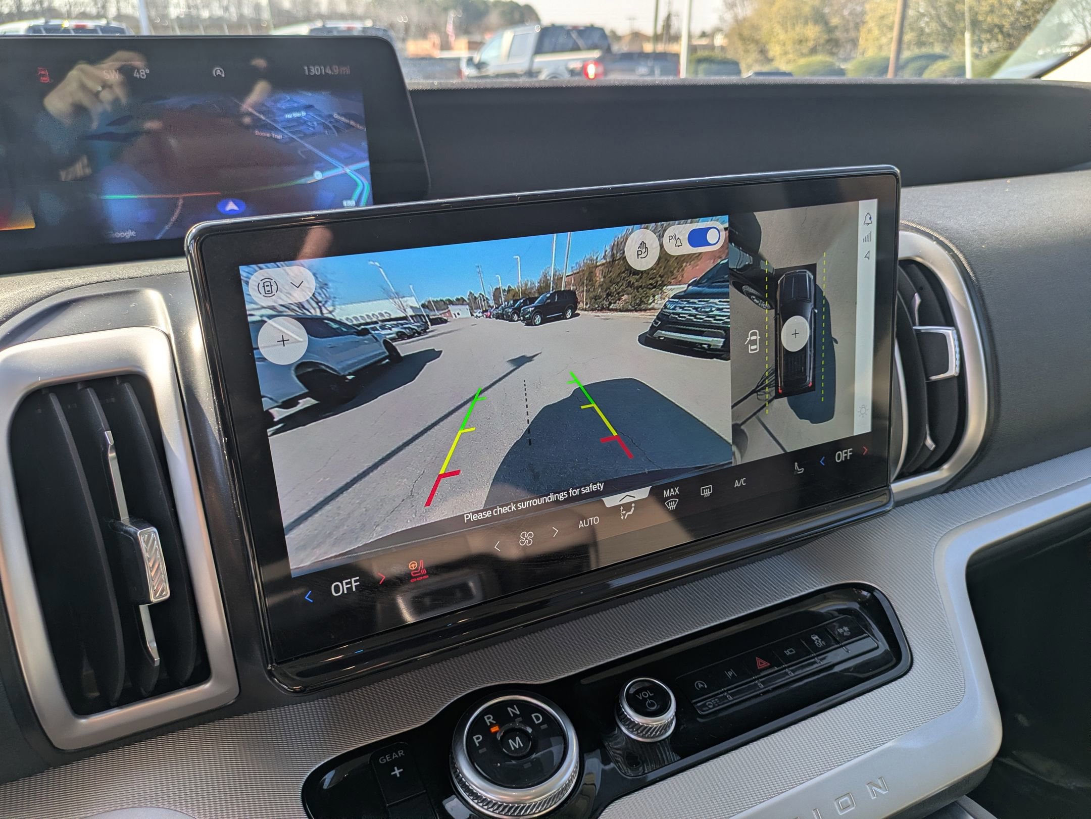 Certified 2025 Ford Expedition Active image 29