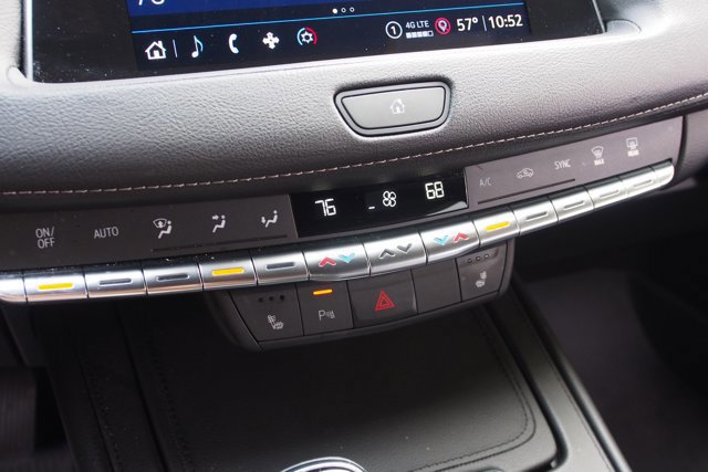 Used 2023 Cadillac XT4 Luxury w/ Cold Weather Package image 26