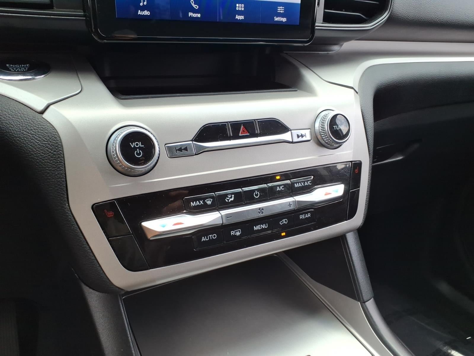 Certified 2023 Ford Explorer XLT AWD/4WD image 29