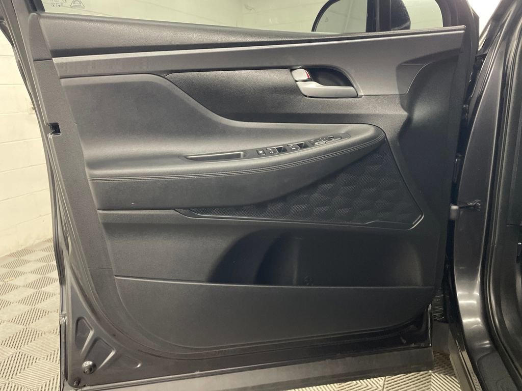 Used 2021 Hyundai Santa Fe SEL w/ Convenience Package image 16