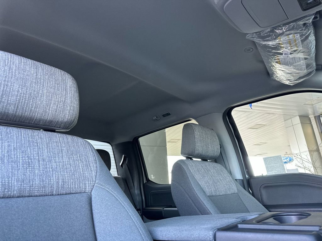 Certified 2025 Ford F350 XLT w/ Black Appearance Package image 16