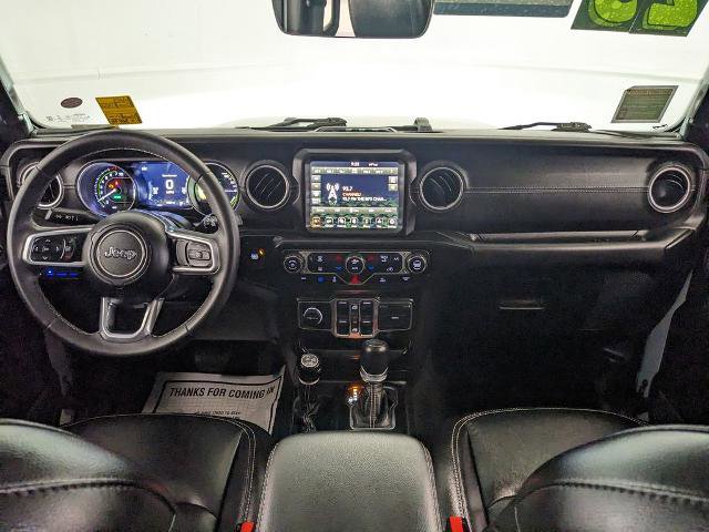 Used 2023 Jeep Wrangler Unlimited Sahara AWD/4WD image 7