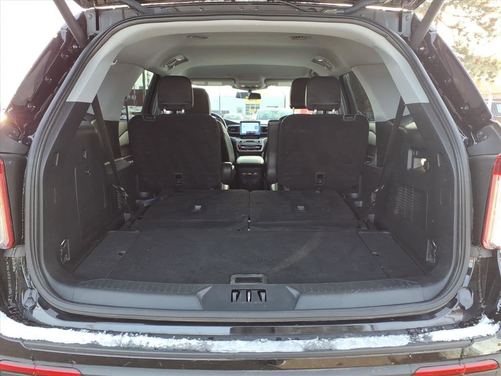 Certified 2023 Ford Explorer XLT w/ Equipment Group 202A image 10