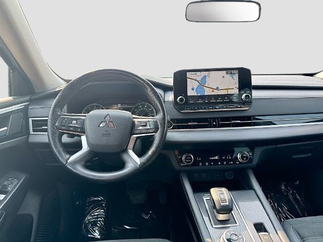 Used 2022 Mitsubishi Outlander SE AWD/4WD image 19