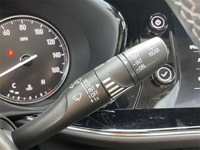 Used 2022 Buick Envision Avenir w/ Technology Package II image 25