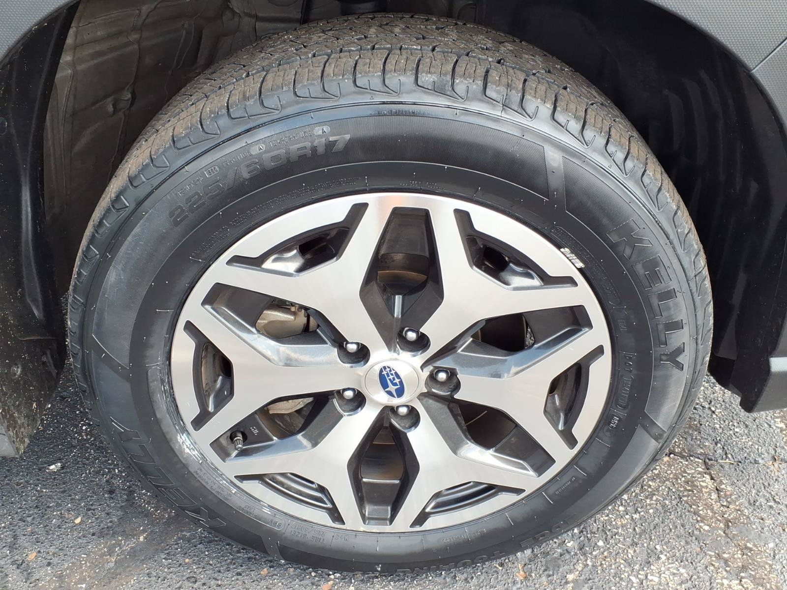 Used 2023 Subaru Forester Premium AWD/4WD image 18